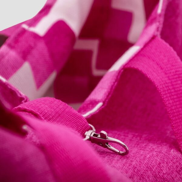 Detalle bolso de Vichy Barbie