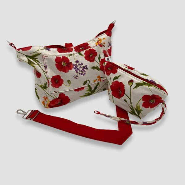 Bolso y neceser con estampado de amapolas rojas y fondo blanco