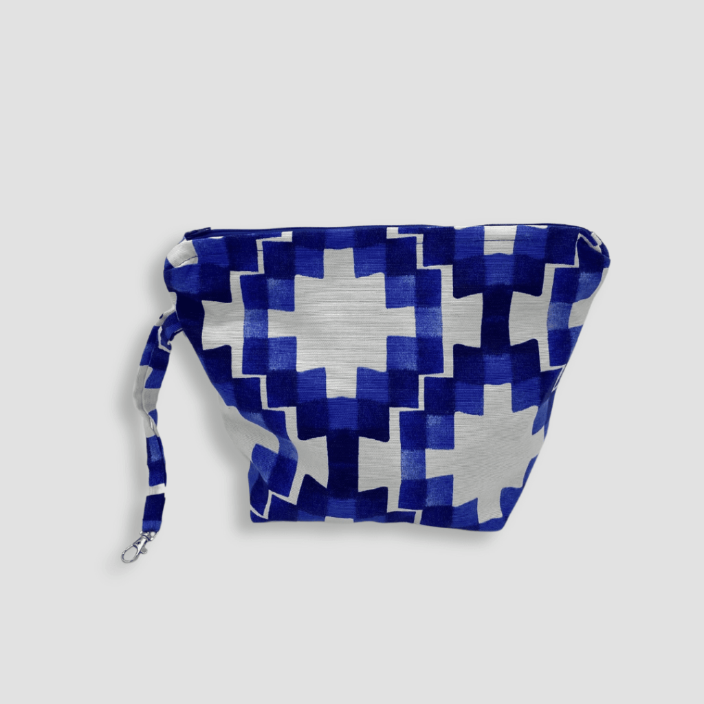 Neceser con cremallera y estampado azul