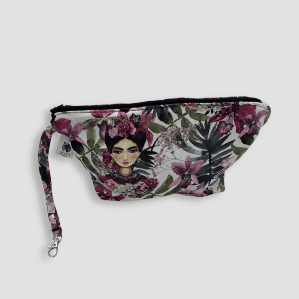 Neceser con cremallera y estampado de Frida Kahlo